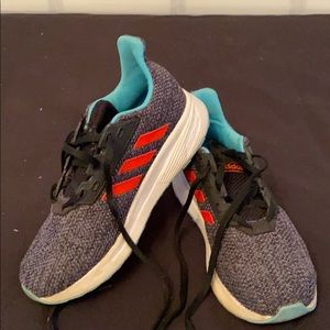 Boys Adidas Tennis shoes